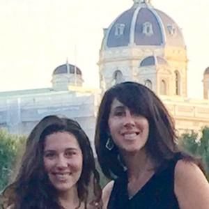 Meet your Posher, Melissa